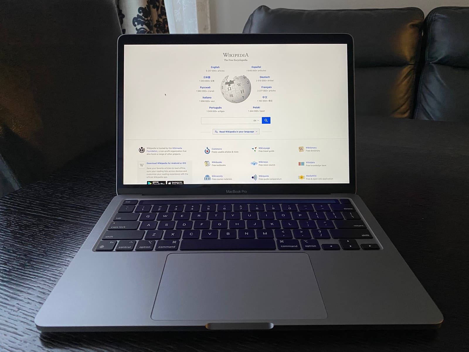 MacBook Pro 13" (2020–2021)