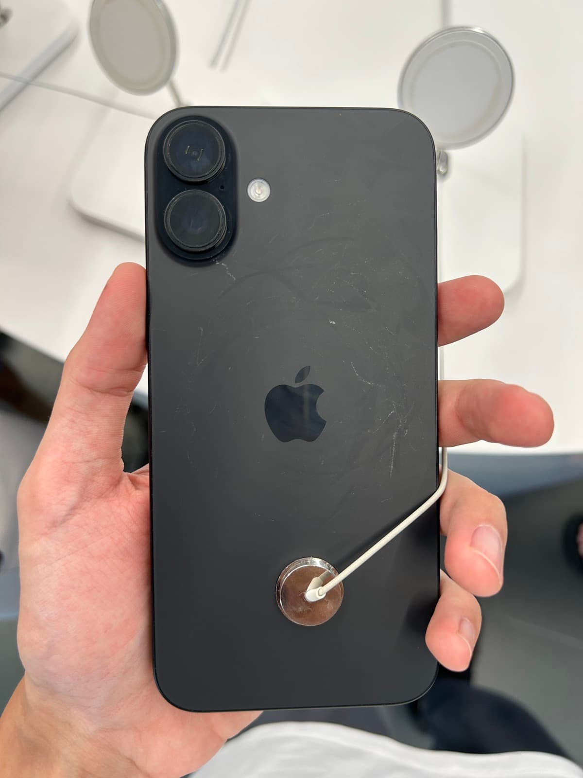 iPhone 16 Plus